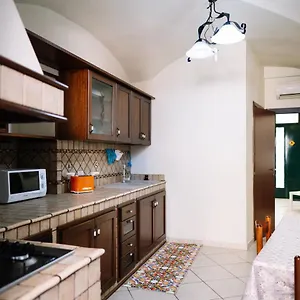 Groove House , Catania Italia